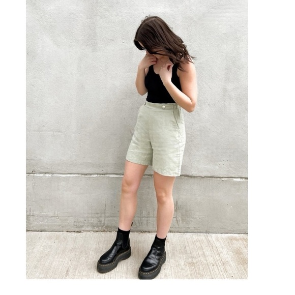 Mus & Bombon Dahana Linen Shorts - Size Small - Picture 2 of 15